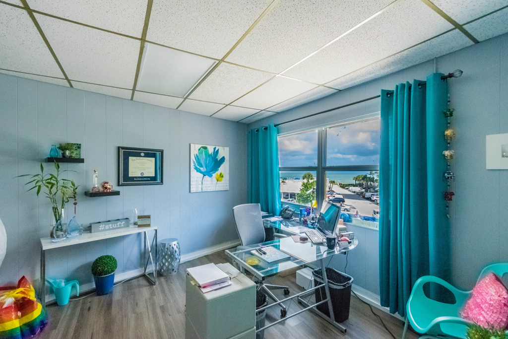 Galt Ocean Rehab Center - Photo 4