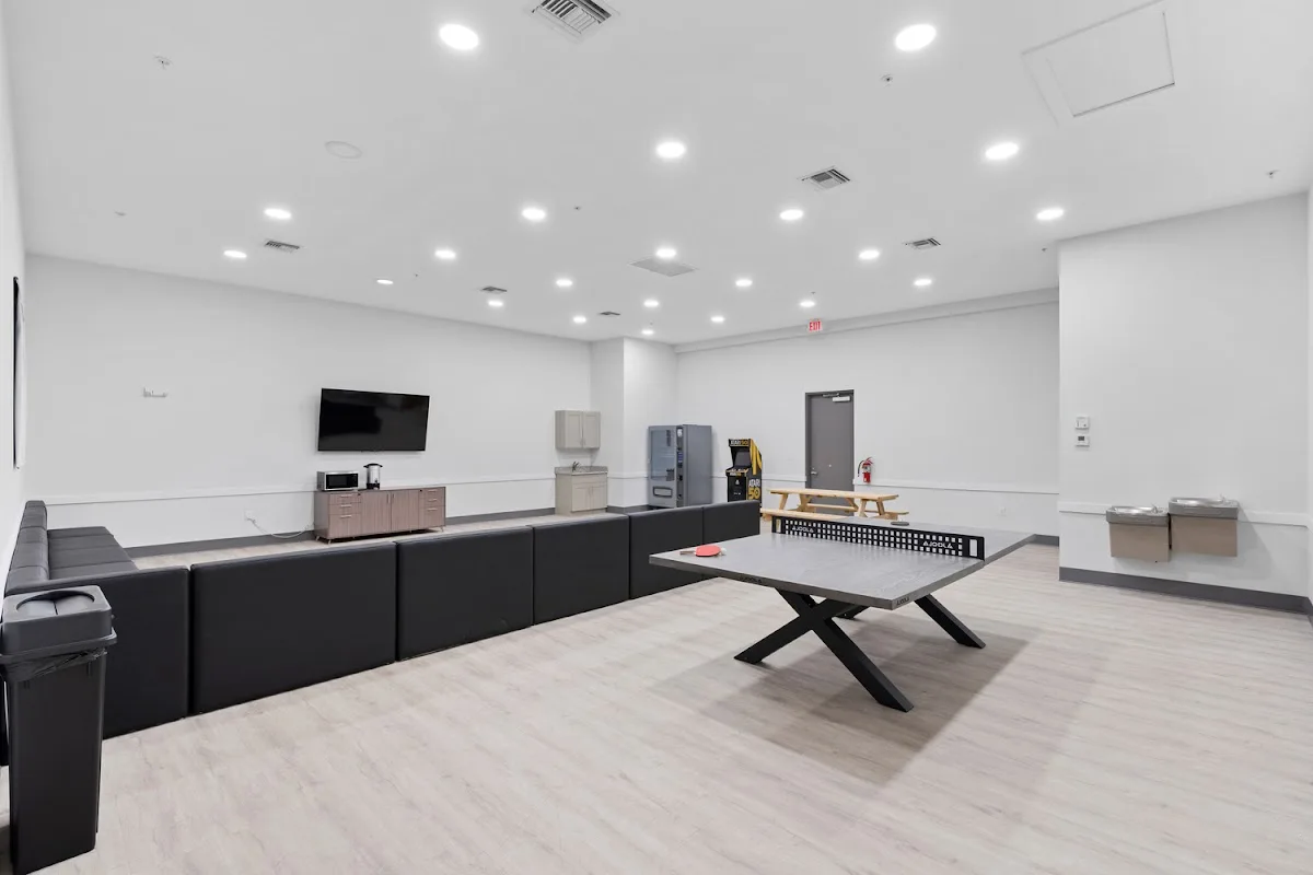 Renaissance Recovery - Palm Beach - Photo 2