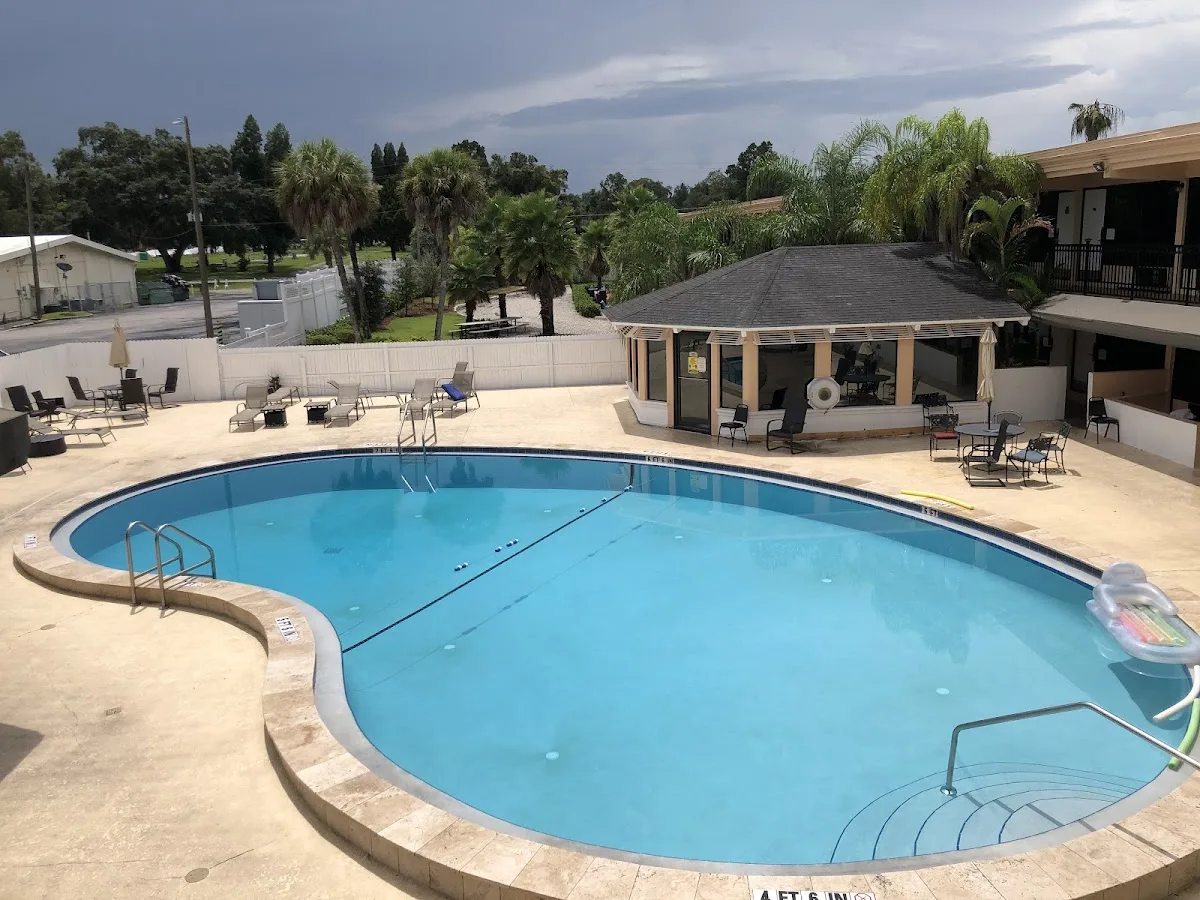 WhiteSands Alcohol & Drug Rehab Plant City - Photo 2