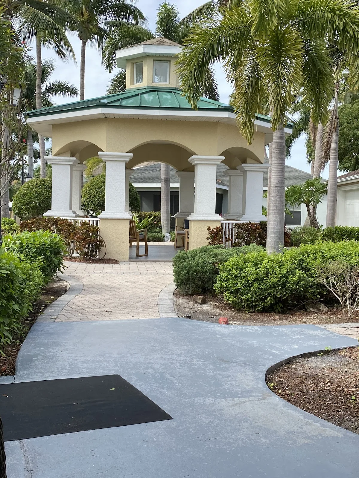 WhiteSands Alcohol & Drug Rehab Fort Myers - Photo 2
