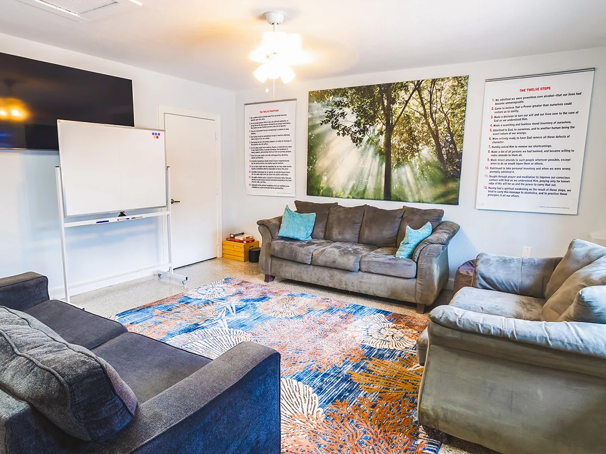 Amity Palm Beach - Photo 2