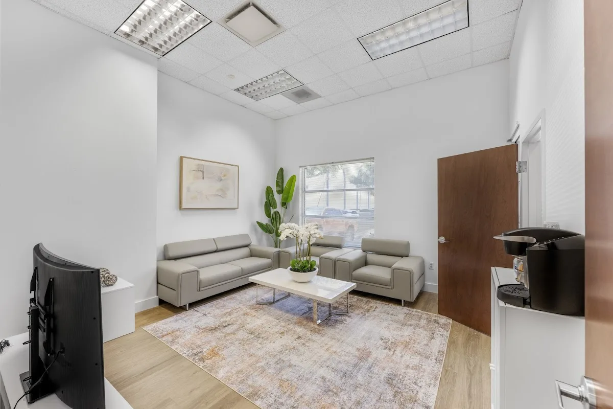 Frontline Recovery | Outpatient Drug & Alcohol Detox FL - Photo 2