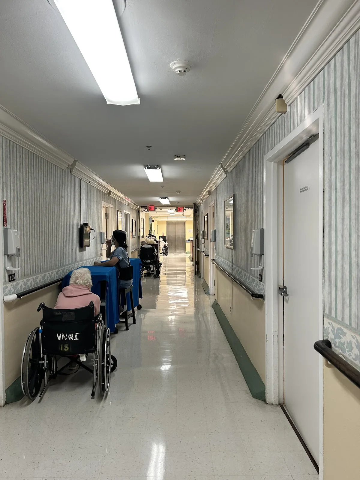 Riverside Care Center - Photo 2