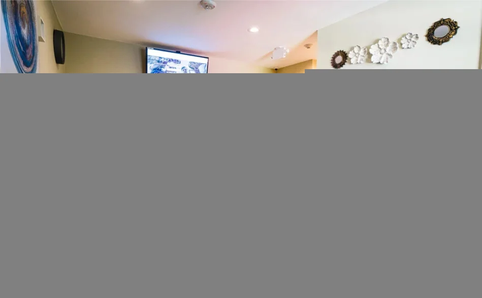 Harbor Village - Photo 2