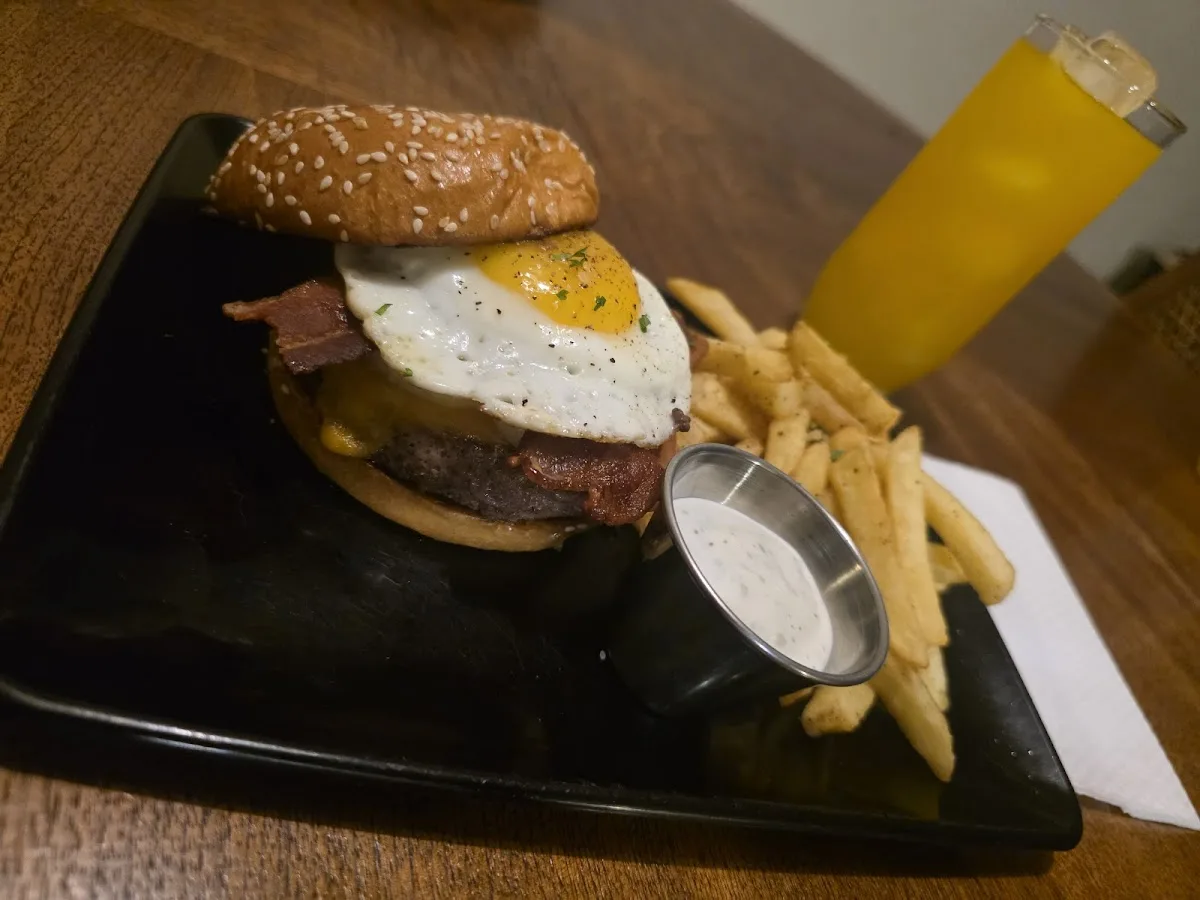 Fellowship Living - Photo 3