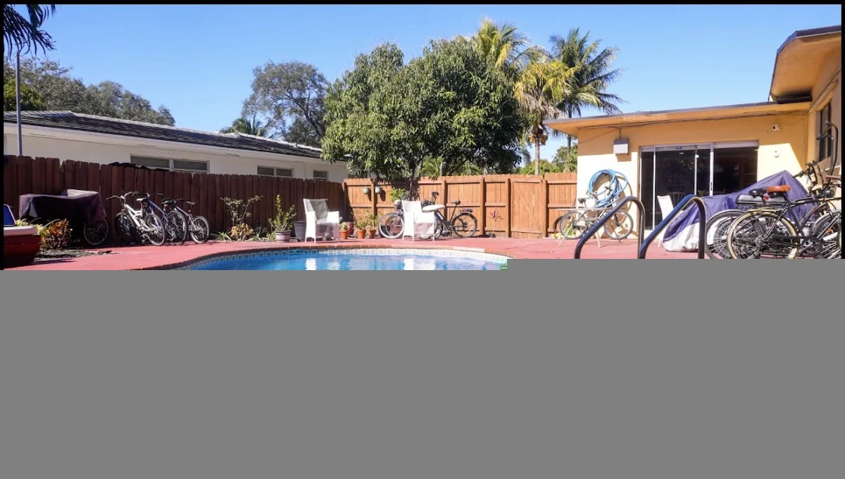 Coral Sober Living - Photo 5