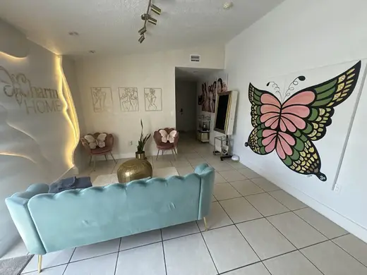 Charm Home Casa de recuperación en Miami | cuidados post quirurgicos post operatorios| Licensed Recovery House After Surgery facility photo