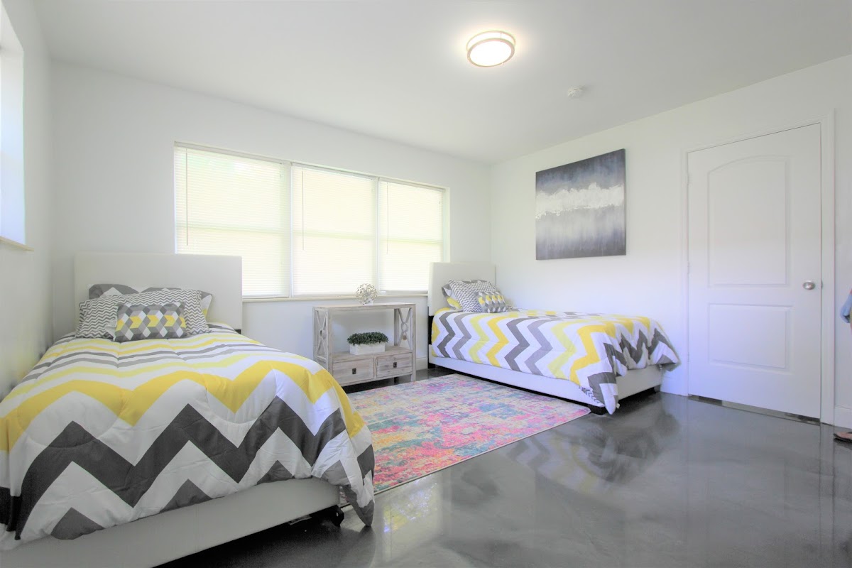 Co-Ed Recovery Homes | New You Sober Living - Foto 4