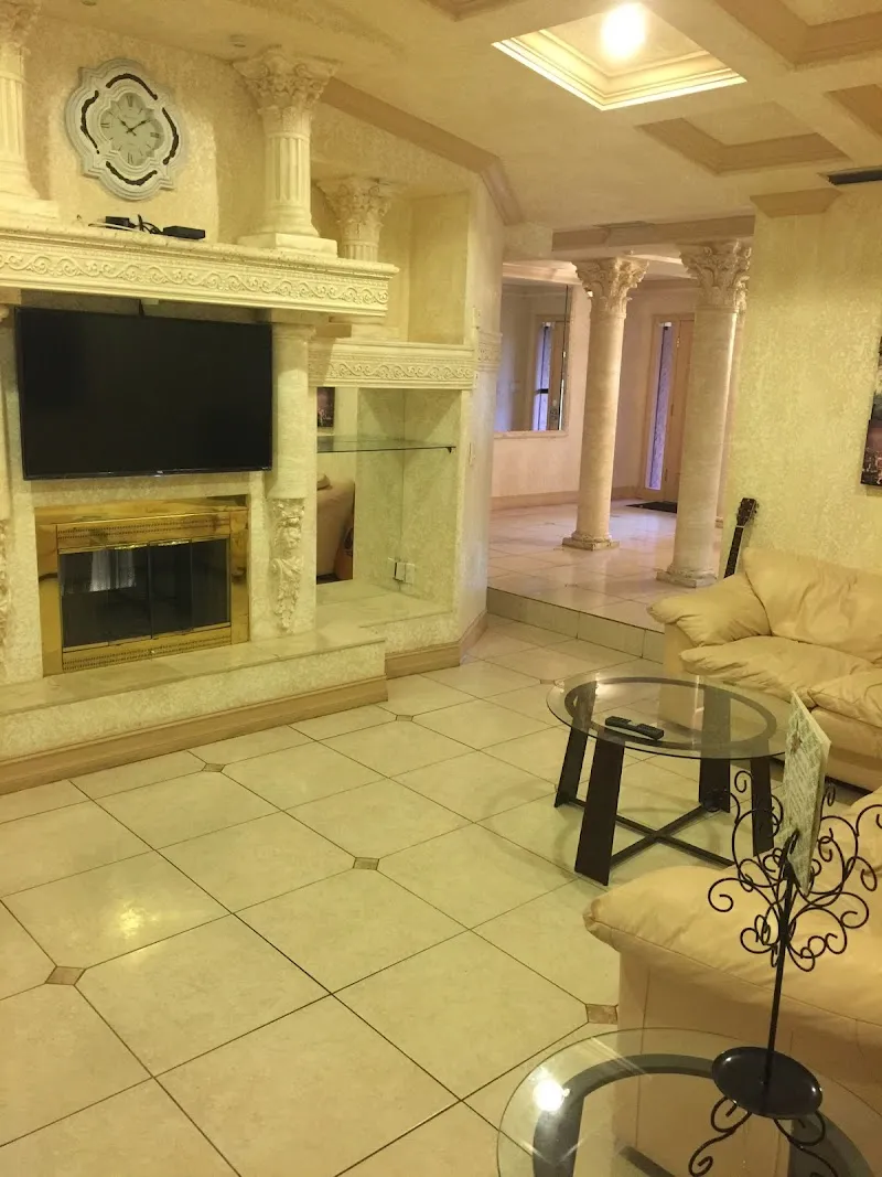 Sober Living By Tiffany - Photo 4