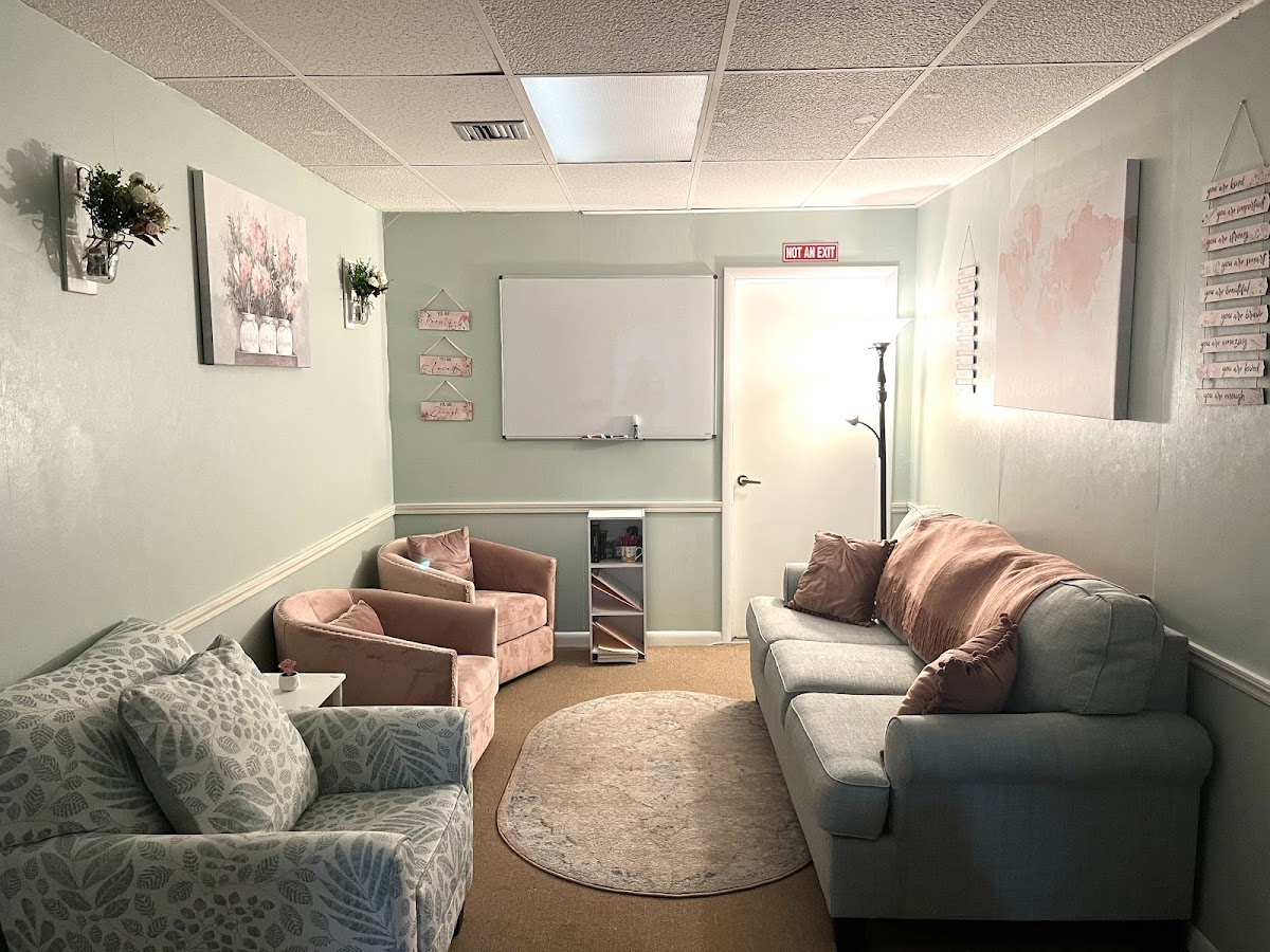 Helping Hands Recovery Center - Photo 3