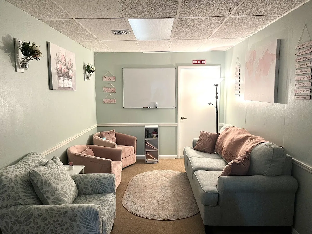 Helping Hands Recovery Center - Photo 3