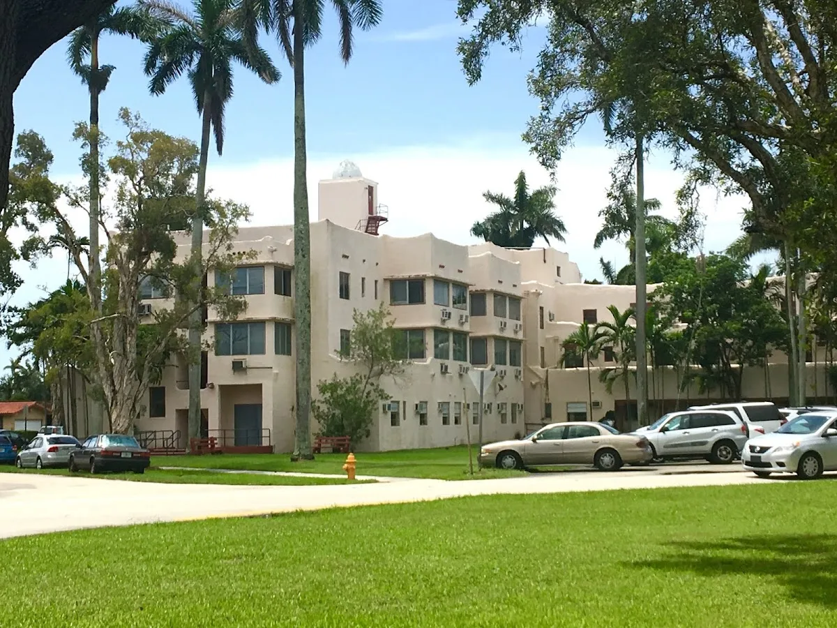 Miami Springs Nursing And Rehab Center - Photo 2