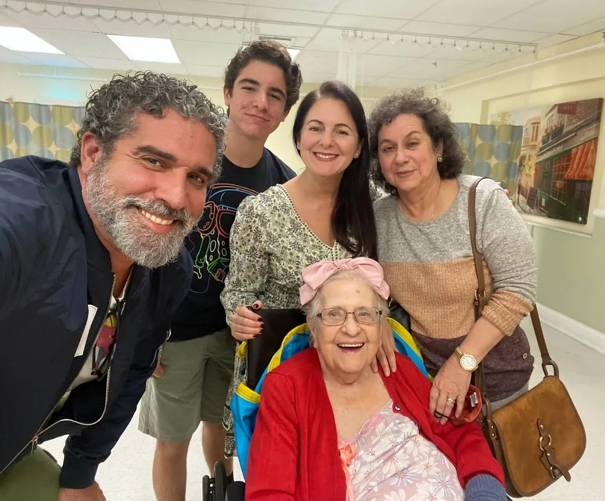 Coral Gables Nursing and Rehabilitation - Photo 3