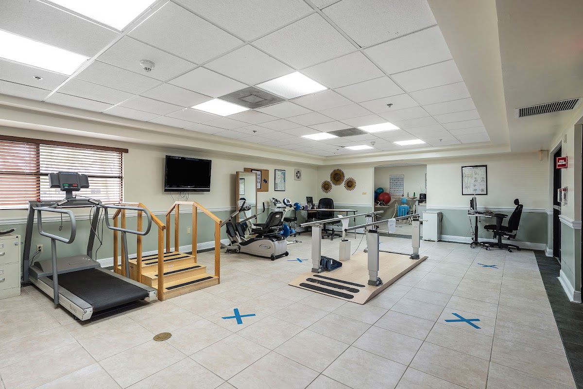 Aventura Rehab & Nursing Center - Photo 4