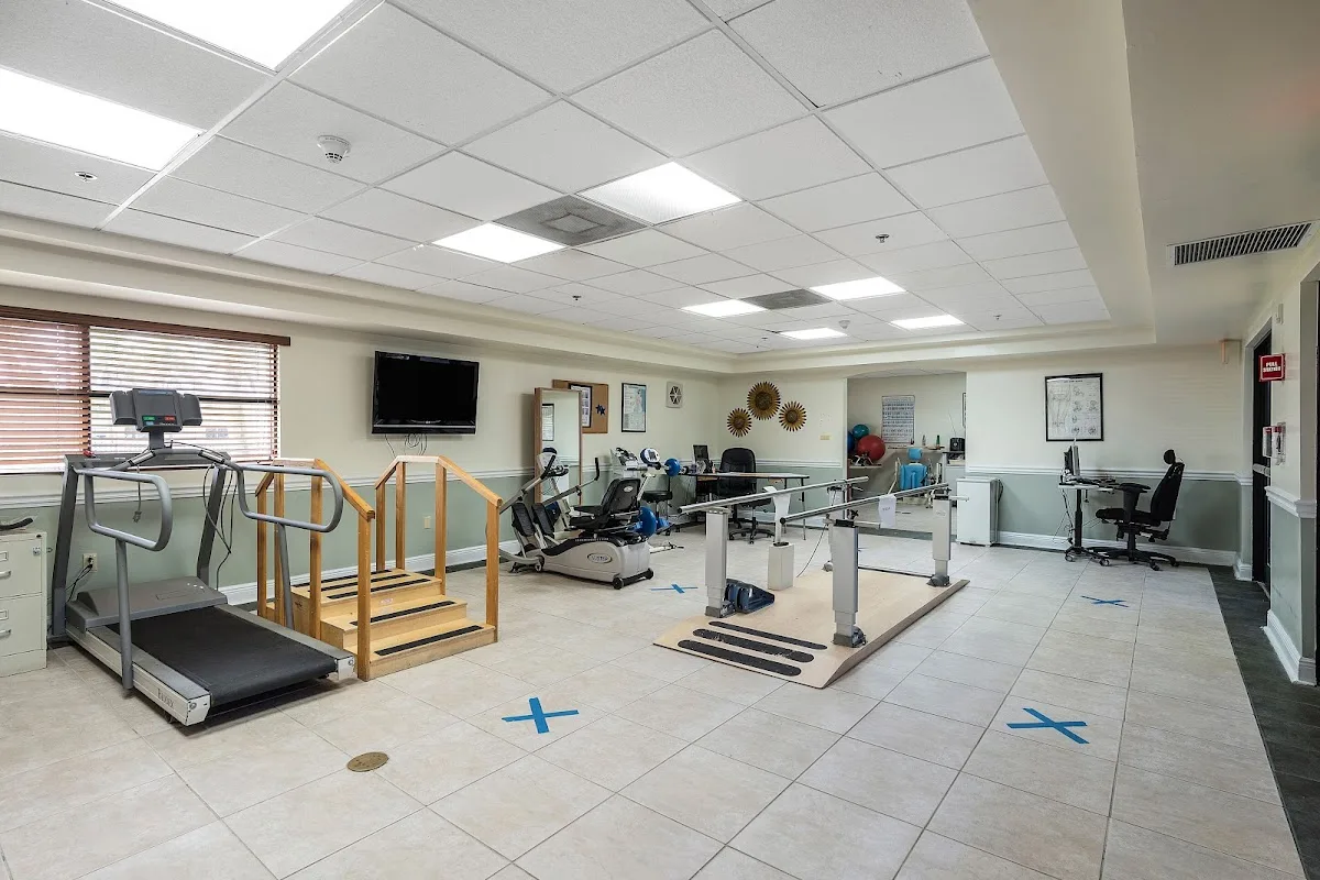 Aventura Rehab & Nursing Center - Photo 5
