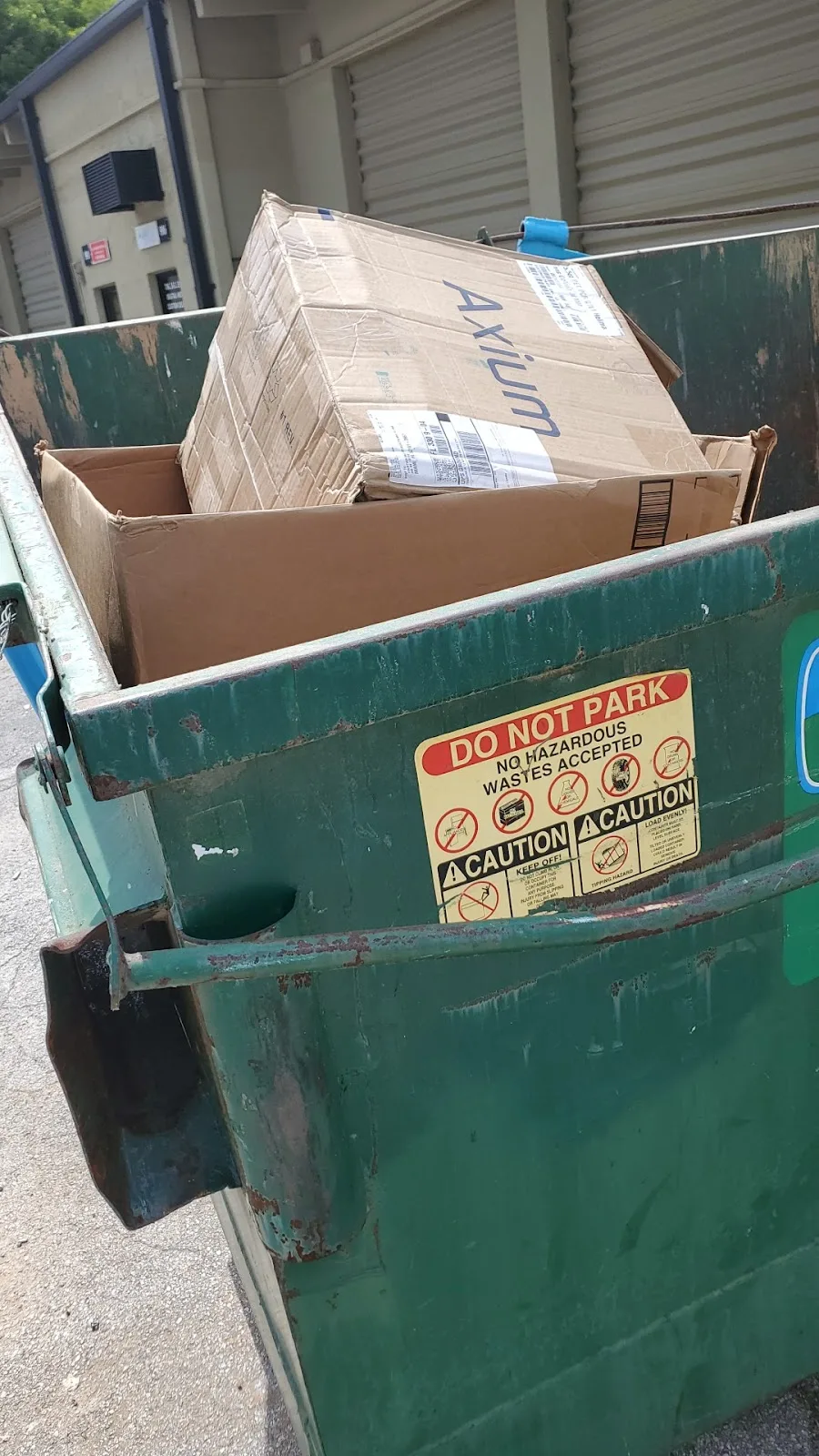 Fountain Manor - Photo 2