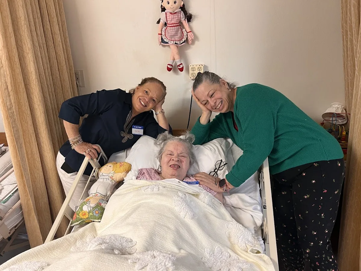 Terrace of Hialeah - Photo 2