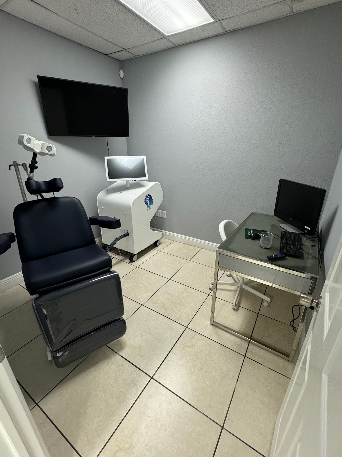 Fiel Wellness Clinica Research - Photo 2