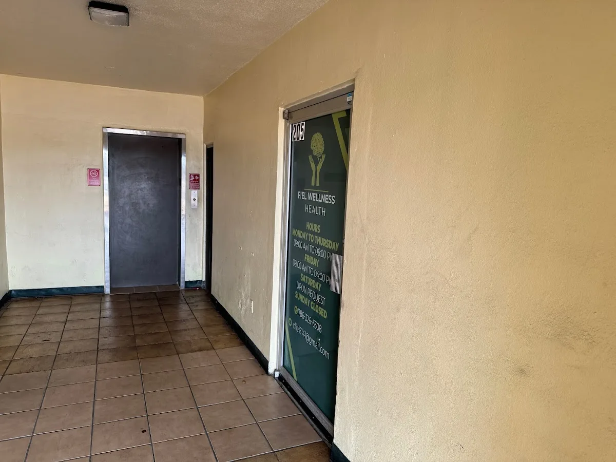 Fiel Wellness Clinica Research - Photo 4