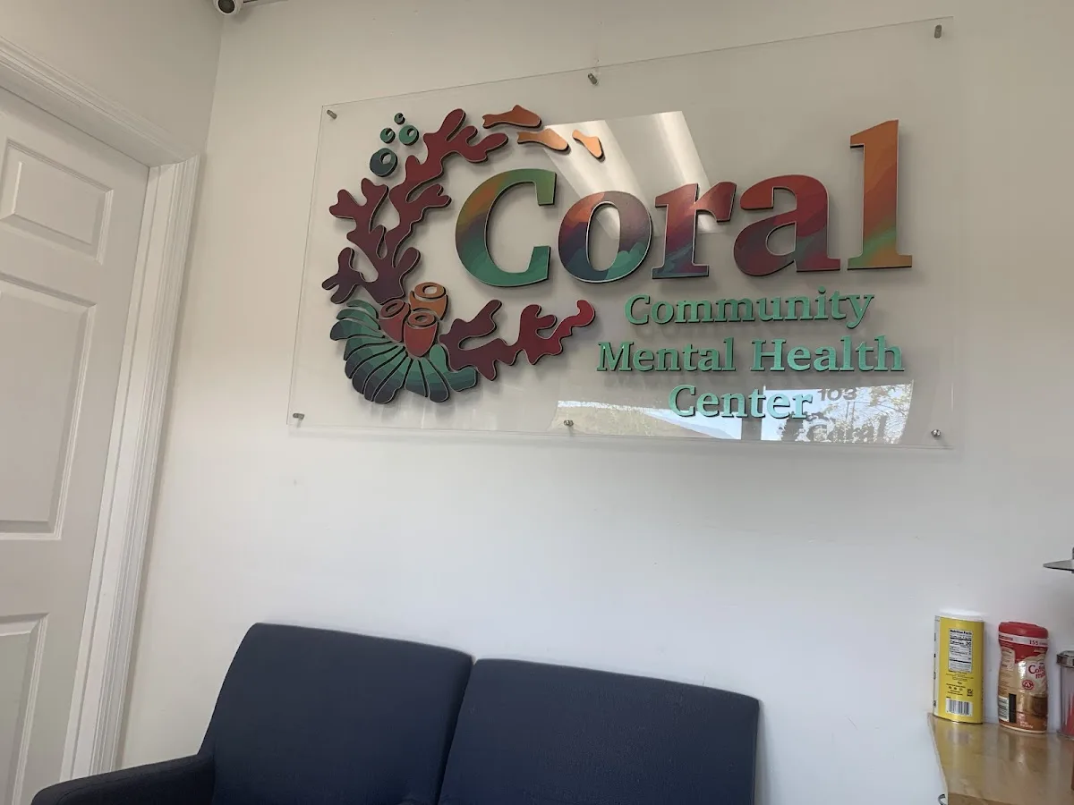 Coral CMHC - Photo 4