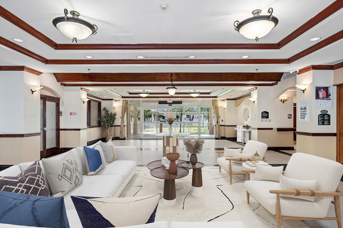 Jackson Gardens Health & Rehabilitation Center - Photo 6