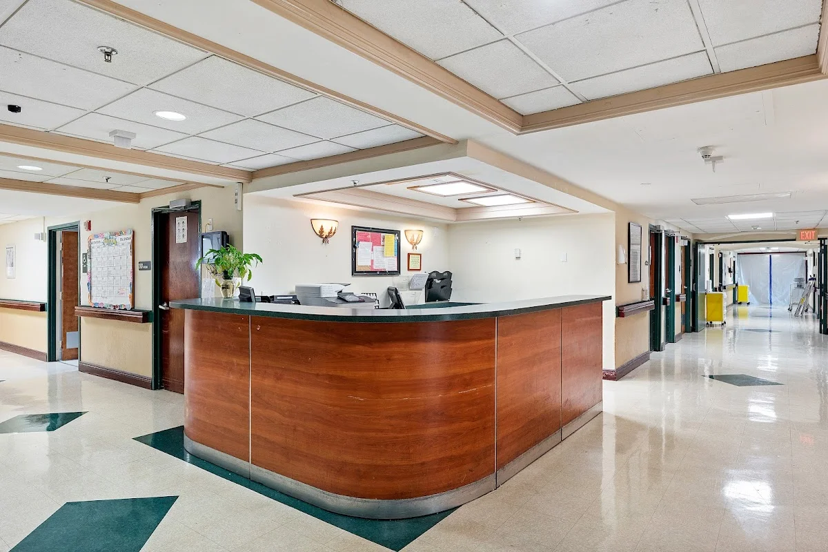 Jackson Gardens Health & Rehabilitation Center - Photo 4