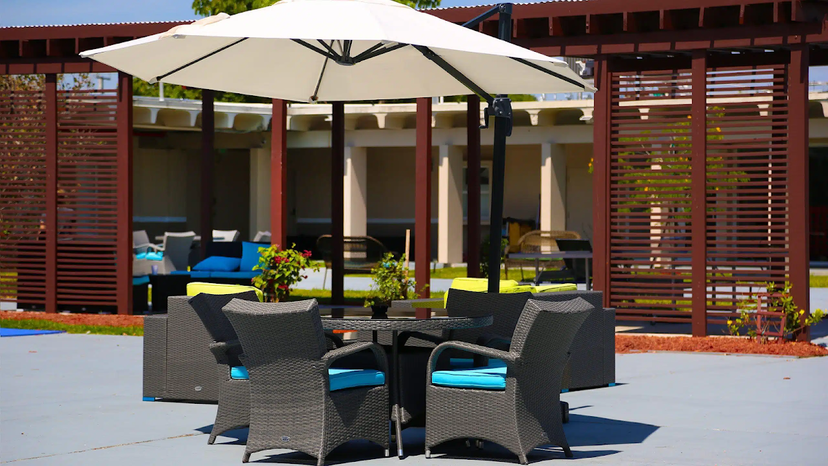 Pines Recovery Life - Photo 5