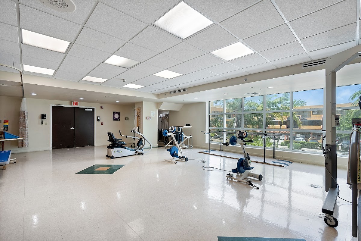 Ponce Health and Rehabilitation Center - Photo 2