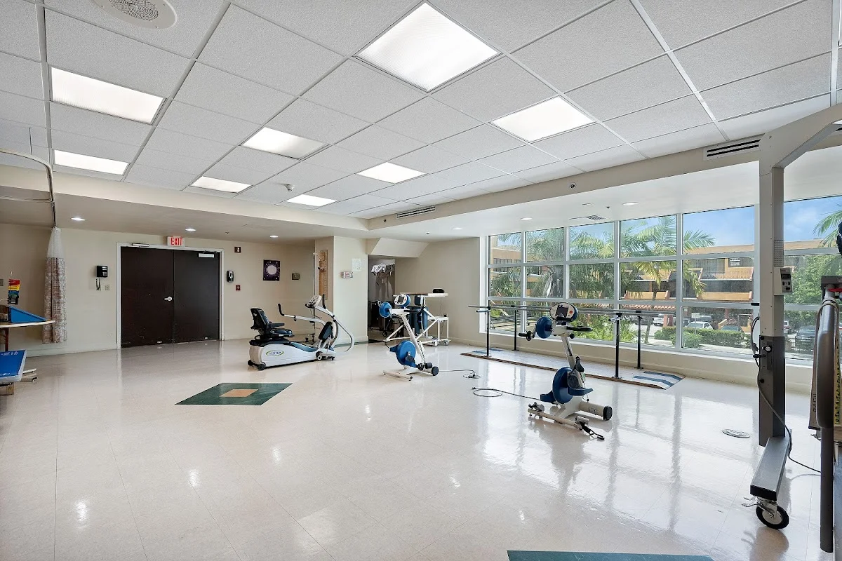 Ponce Health and Rehabilitation Center - Photo 2