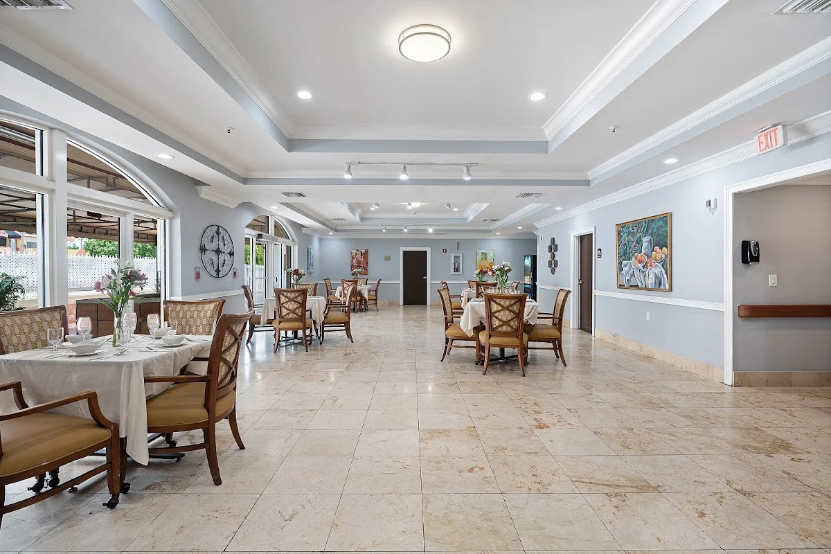 Ponce Health and Rehabilitation Center - Photo 3