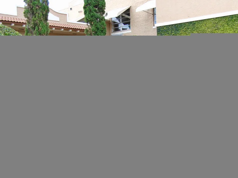 Floridean Nursing and Rehabilitation Center - Photo 5