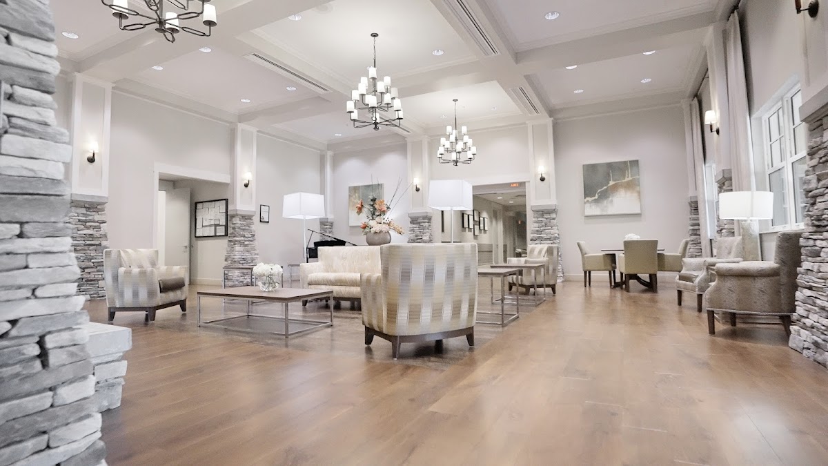 Kendall Lakes Health and Rehabilitation Center - Photo 6