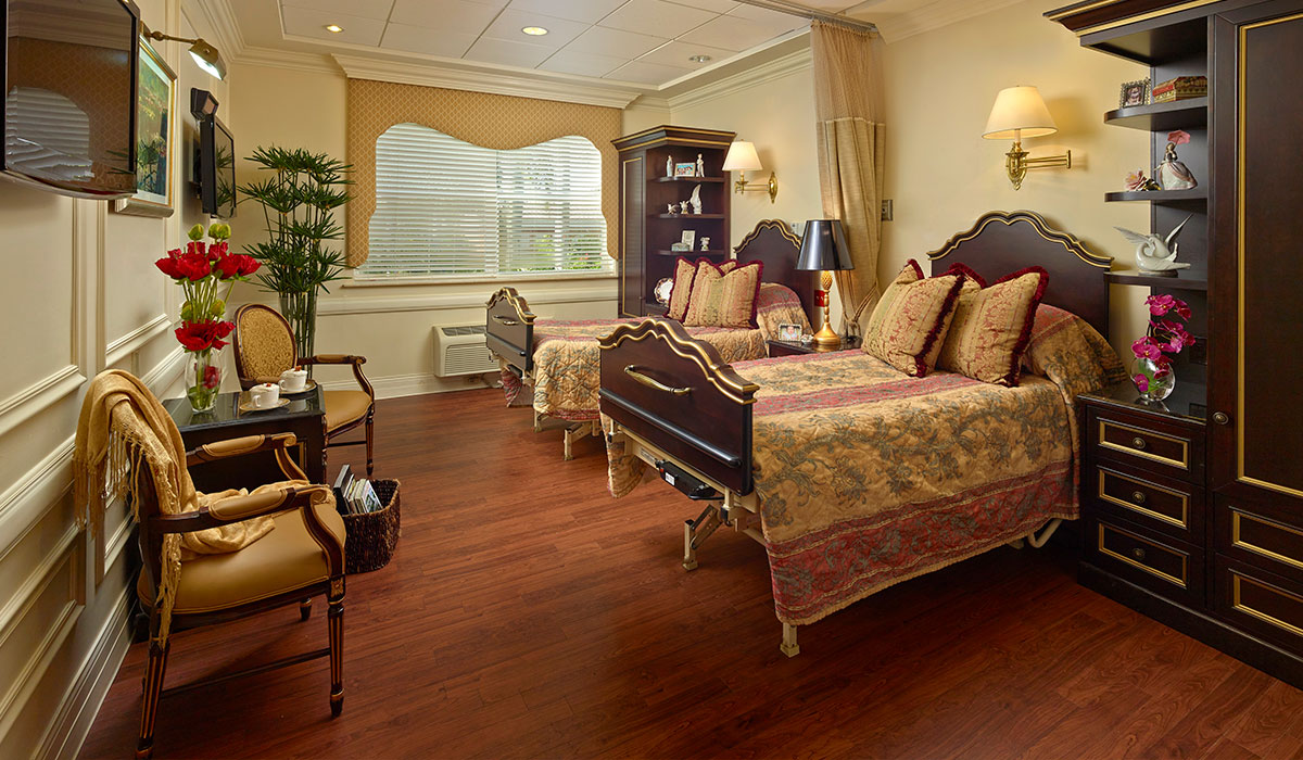 The Palace Nursing and Rehabilitation Center - Photo 4
