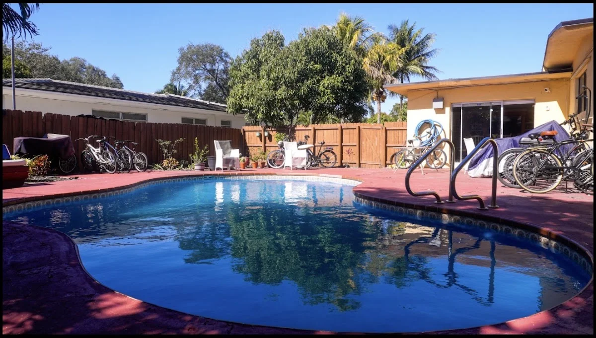 Coral Sober Living - Photo 5